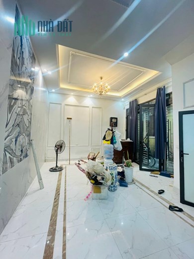 O9 2628 5559  Bán nhà Đội Cấn 46m², 3 tầng, mt 9m, giá 6.5 tỷ Ba Đình. Xem thoải mái miễn phí gọi