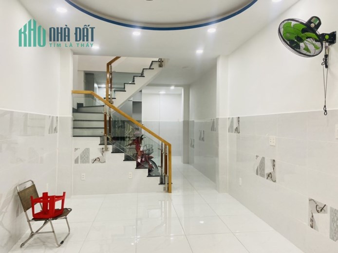 BÁN NHÀ- HẺM XE HƠI ĐỖ CỬA, THÔNG TỨ PHÍA - TRUNG TÂM QUẬN 10 , GẦN ĐƯỜNG LỚN,THẲNG 1 TRỤC - VỊ TRÍ