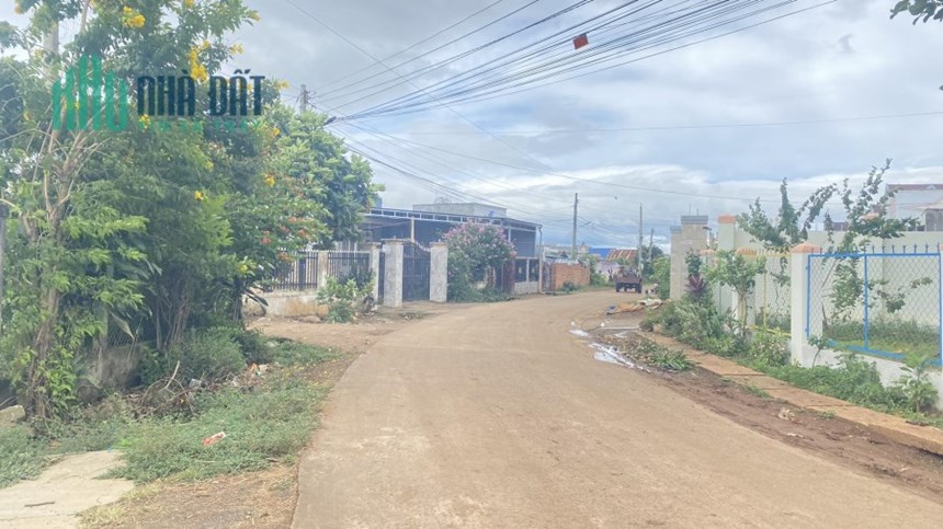 Bán đất tặng nhà cấp 4 r’chai đường nhánh quốc lộ 20, phú hội đức trọng chỉ 1,9 tỷ