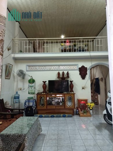 Bán đất tặng nhà cấp 4 r’chai đường nhánh quốc lộ 20, phú hội đức trọng chỉ 1,9 tỷ