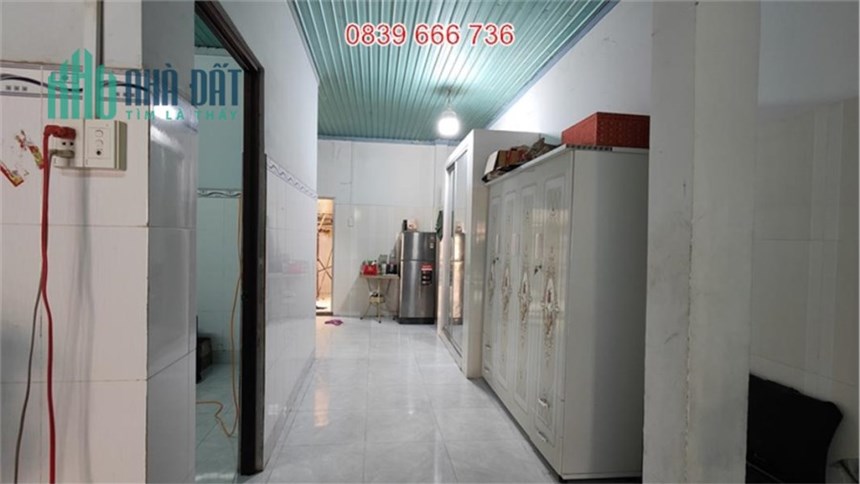 Nhà đẹp sát chợ, giá rẻ, hướng Bắc