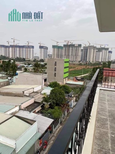 Bán CHDV 14 phòng. 1trệt 4Lầu, P. Long Thạnh Mỹ, 7m x 17m giá 9,5 tỷ