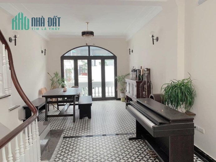 Chỉ Nhỉnh 8 Tỷ Chút, Có Ngay Nhà Lê Trọng Tấn, Gara Ô tô, Mới Tinh