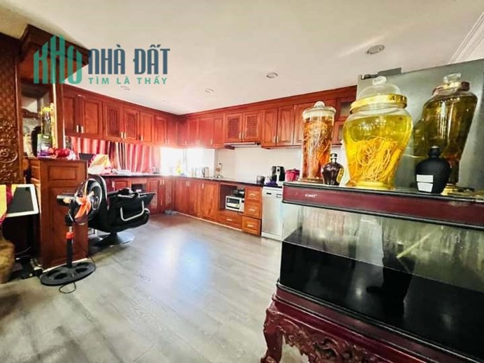 Bán Nhà Mặt Phố Bưởi 66m2 x 6 tầng thang máy, thông sàn kính doanh đỉnh cao, mặt Phố vỉa hè rộng