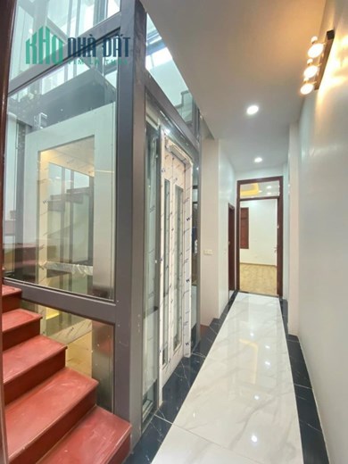 Bán nhà ngõ 93 Hoàng Văn Thái 65m2 7 tầng 9 phòng ô tô tránh, thang máy giá 17 tỷ
