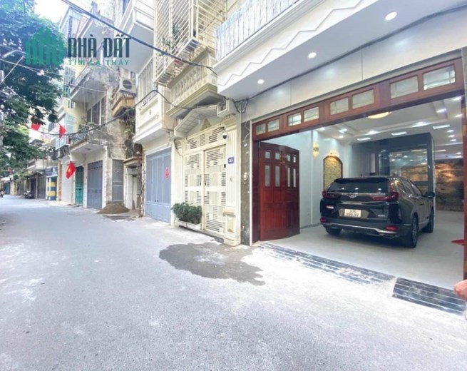 Bán nhà ngõ 93 Hoàng Văn Thái 65m2 7 tầng 9 phòng ô tô tránh, thang máy giá 17 tỷ