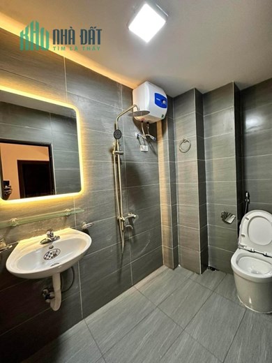 Nhỉnh 14 Tỷ, Có Luôn Liền Kề Văn Phú, Thang Máy Xịn Chất