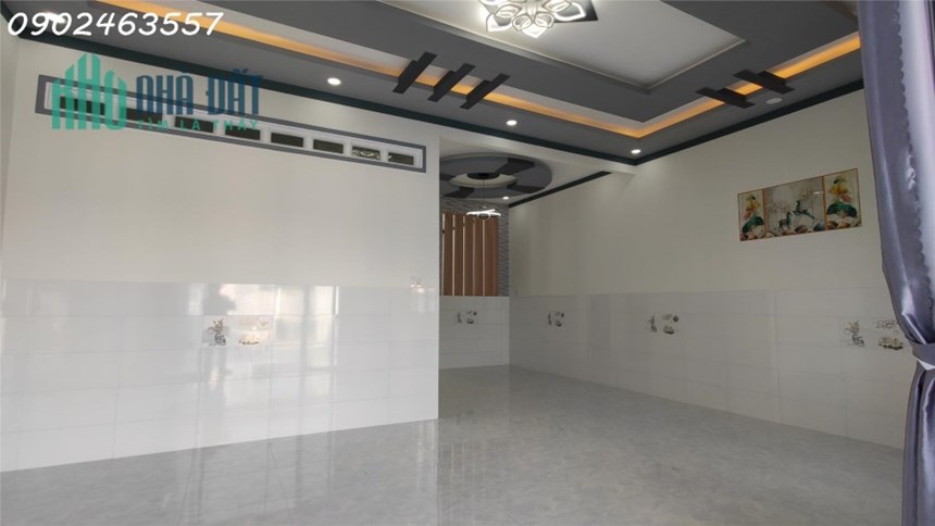 Bán Nhà Mái Thái 7.6m x 32m - Hướng Đông, Gần Tiện Ích Xã Hội"
