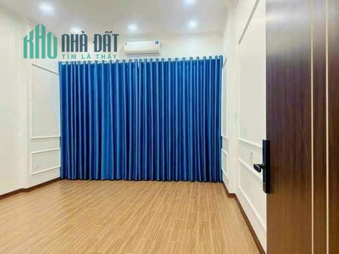NHÀ MỚI ĐẸP 5 TẦNG DT:45M2 MT: 4.3M (TỔNG 7 P NGỦ ) GIÁ:5.6 TỶ GẦN PHỐ CÁT LINH  QUẬN ĐỐNG ĐA .