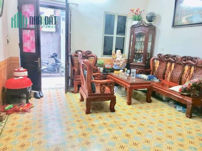 BÁN NHÀ Đức Giang 4 phòng ngủ master khép kín Giá chỉ nhô 3.8 tỵ ở SƯỚNG