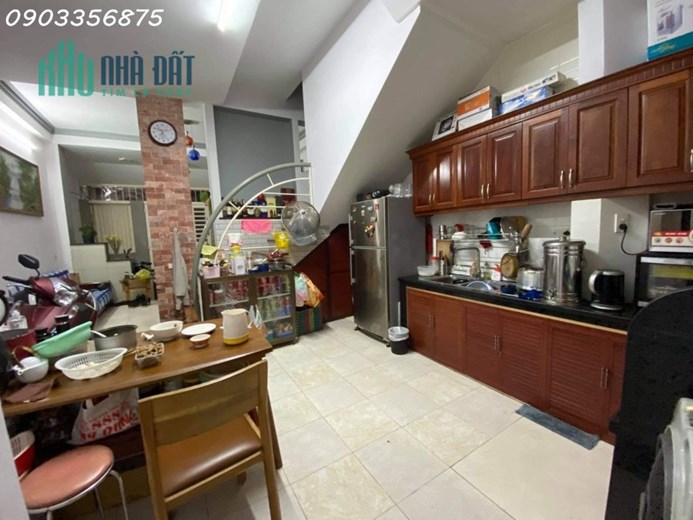 BÁN NHÀ HXH Né-Thành Thái Q10, Căn Góc-DTS 264.8m-6Tầng-Full Nội Thất- 16Tỷ