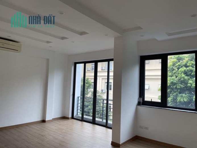 Bán nhà Dịch Vọng 53m2-4 tầng-8 tỉ hơn-gara ô tô-kinh doanh sầm uất