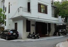 Cho thuê nhà chính chủ Mới căn góc 86m2x4T- KD, VP, Nguyễn Văn Huyên -24tr