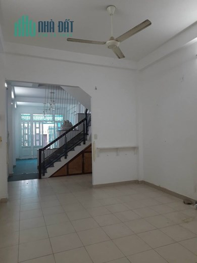 Nhà mặt tiền đường số 31F, Đông Nam mát mẻ, yên tĩnh, an ninh cao