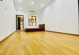 Bán Căn Hộ Tập Thể Phố Yên Ninh - Ba Đình 55m2 , 2 phòng ngủ đầy đủ công năng, giá đầu tư chỉ 1,95