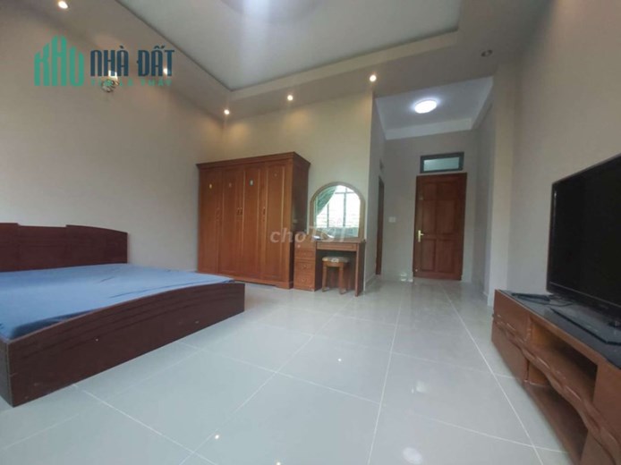 Nhà mặt tiền đường xe hơi khu tái định cư Phú Mỹ, Q7