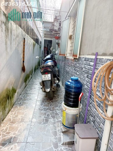 Bán nhà Hẻm xe hơi mặt tiền lớn, diện tích lớn 6x18 100m2 TT.Nhà Bè Chỉ nhỉnh 4T