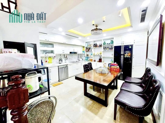 Bán nhà Khương Đình 58m x 5 tầng, mt: 4.5m chỉ 6,1 tỷ, nhà đẹp ở luôn