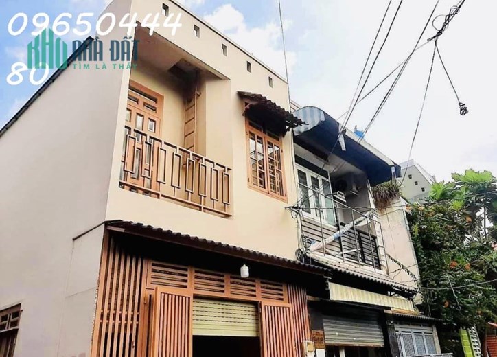 Bán nhà ngay Chợ Đường Quận 12, diện tích 58m2 vị trí đẹp, thoáng mát, rộng rãi giá 3.45 tỷ