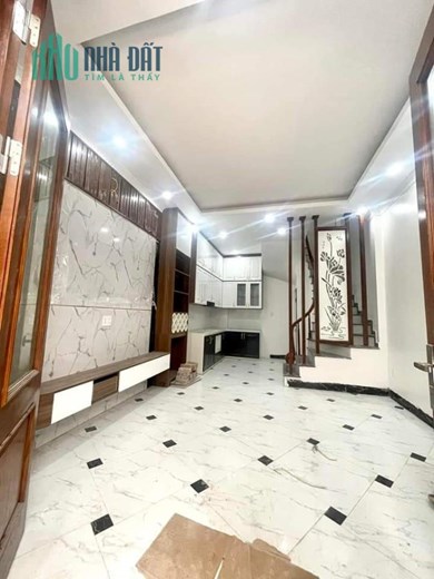 BÁN GẤP nhà Mặt ngõ 99 Tân Mai thông ngõ 493 Trương Định 38M × 6T. 10M ra MP Tân Mai