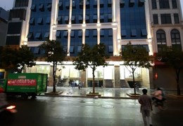 Bán tòa nhà Văn Phòng 9 tầng mặt phố Phú Gia Tây Hồ Dt 350m2 Mt 15m. Giá 250 tỷ