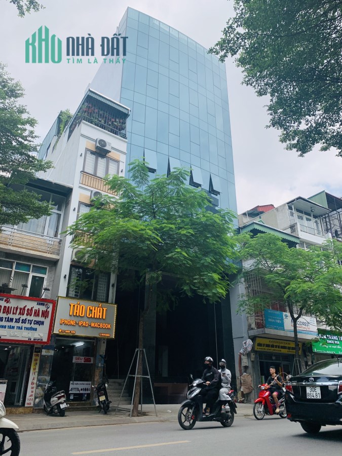Bán toà nhà Văn Phòng VIP 9 tầng mặt phố Khâm Thiên Dt 380m2 Mt 10m. Giá 175 tỷ