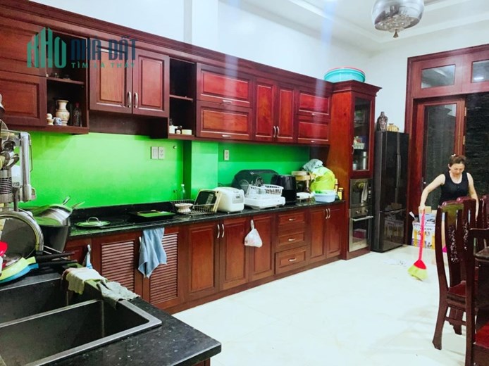Bán Nhà 4 Tầng, 102M2, Sát Mặt Tiền, Hẻm Xe Tải Thông, Khu Vip Tân Phú, Tân Hương.