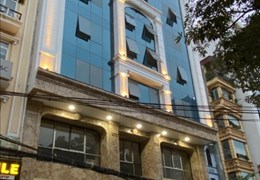 Bán tòa nhà 9 tầng Dt 240m2 mặt phố Hoàng Ngân- Nguyễn Thị Định... Giá 140 tỷ