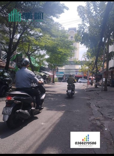 Bán nhà 2 mặt tiền đường, 3 tầng, gần Nguyễn Thị Thập, Quận 7, 10x10m, 2x tỷ