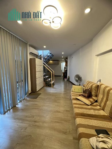 Nhà mới, đẹp, chính chủ, vào ở ngay trung tâm Quận 4 chỉ 3,9 tỷ