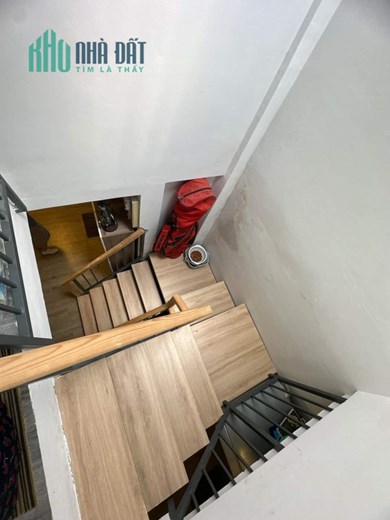 Nhà mới, đẹp, chính chủ, vào ở ngay trung tâm Quận 4 chỉ 3,9 tỷ