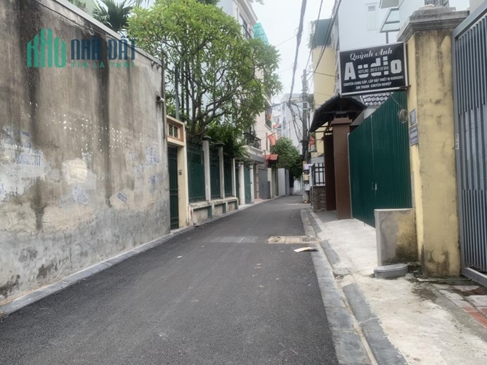 Nhà Ngọc Trì Thạch Bàn , Long Biên 80M x 5T  , Gara Ô Tô , Thang Máy , Sát Ô Tô Tránh . Giá 10.8 Tỷ