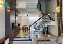Bán nhà giá rẻ đường Lê Văn Chí, Gần Chợ Linh Trung, 3 Tầng, Nhỉnh 5 Tỷ, ở ngay