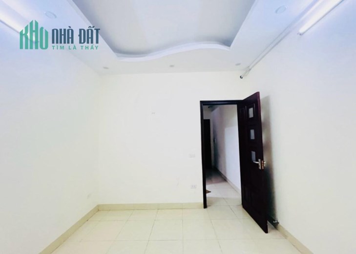 Rẻ 50tr:Thượng Thanh ,Long Biên,Hà Nội 
 39m - 4 tầng Giá 3.8 tỷ