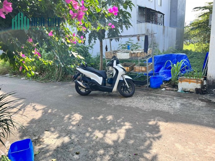 Cần bán gấp đất đường 6.Thái Dương Xanh,Dân cư hiện hữu,giá 2.9 tỷ 0933660119