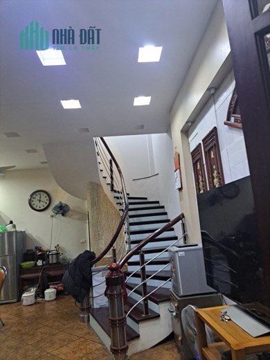 Bán Gấp Nhà Phố Láng Hạ  KD 62m 5Tg MT 6m chỉ 5,3 tỷ.
