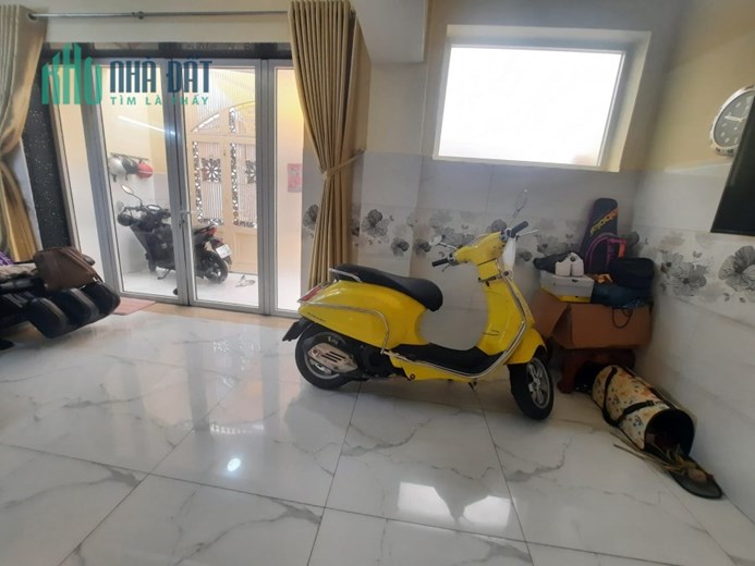 Siêu Hiếm, nhà 4 tầng chiều rộng 9m, 7 Phòng ngủ nội thất đầy đủ Quận 7