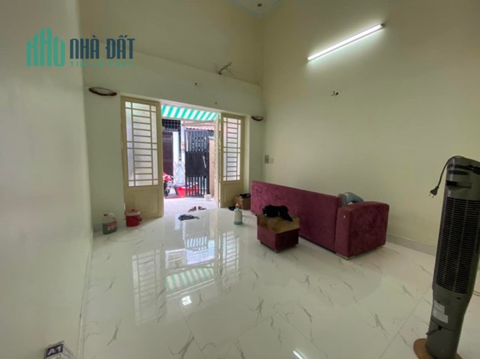Bán nhà rộng 100m2 (1 Trệt 1 Lửng), có sân để xe trong nhà, Lê Văn Lương Quận 7