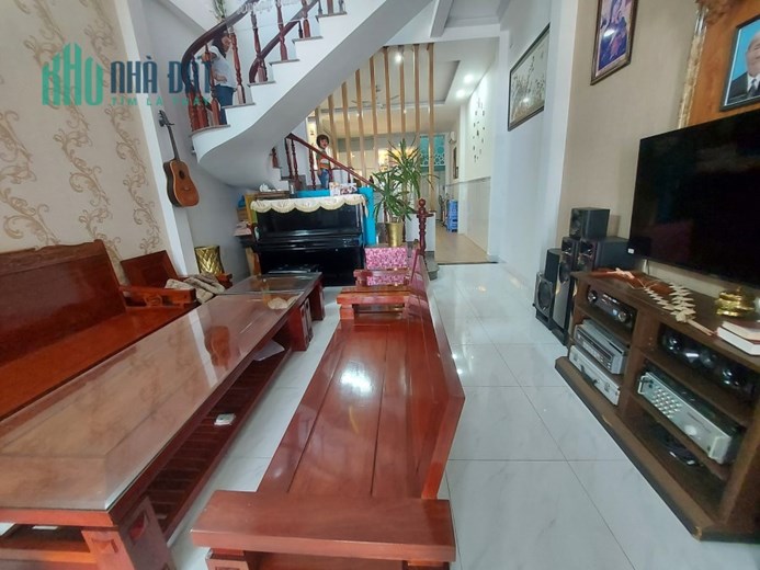 Kẹt bank, giảm 800 triệu, bán nhanh nhà HXH Hoàng Hoa Thám, 5 tầng, chỉ 7 tỷ 600