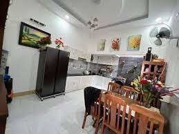Bán gấp mặt tiền Nguyễn Văn Cừ, 110m2 DTSD, đường 33m lề 9m, chỉ 1 tỷ 99, chưa tới 2 tỷ