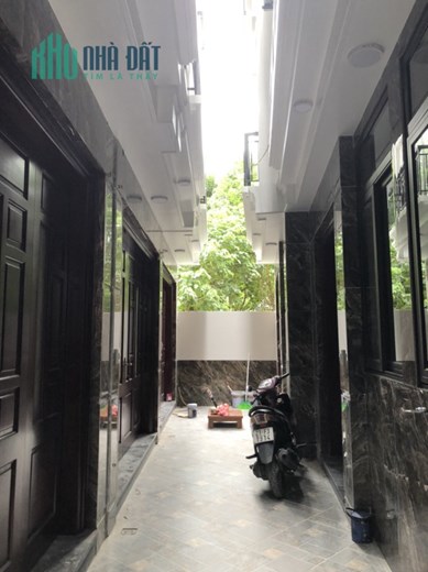 Chính chủ cần bán nhà phân lô ngõ 343 Phố Đội Cấn dt 35m² x 5 t mt 4,7 m giá 5 tỷ