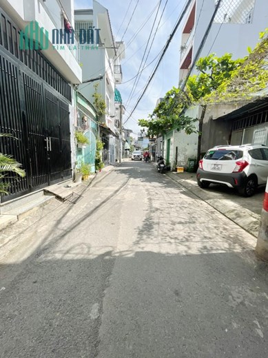Xuất cảnh, giảm 900 triệu, bán nhanh nhà HXH Phan Đăng Lưu, 5 tầng, vào ở ngay