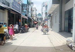 Bán Gấp Nhà Liên khu 4.5 ,54 m2,HXH đỗ cửa Cách mặt tiền 200m, 2 Tầng 3 tỷx