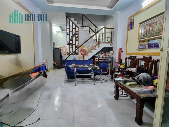 Bán Gấp Nhà Liên khu 4.5 ,54 m2,HXH đỗ cửa Cách mặt tiền 200m, 2 Tầng 3 tỷx