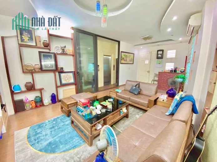 Đội Cấn, Ba Đình ô tô 7 chỗ vào nhà, lô góc, thang máy, 54m2 6T MT5m chỉ 15 tỷ