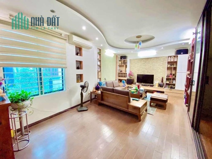 Đội Cấn, Ba Đình ô tô 7 chỗ vào nhà, lô góc, thang máy, 54m2 6T MT5m chỉ 15 tỷ