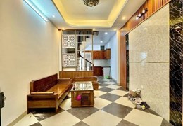 Bán nhà Phố Ngũ Nhạc Quận Hoàng Mai 30m2x5 tầng chỉ 2.98 tỷ.