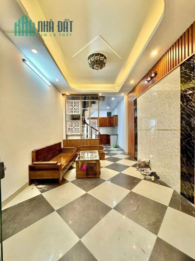 Bán nhà Phố Ngũ Nhạc Quận Hoàng Mai 30m2x5 tầng chỉ 2.98 tỷ.