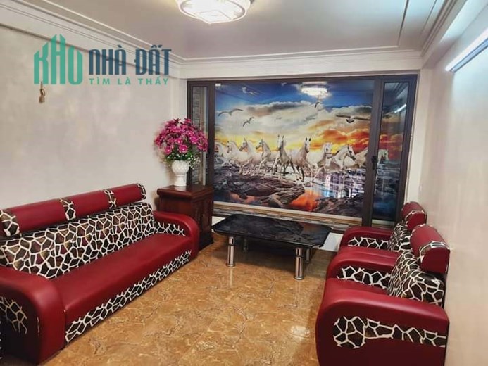 Bán Nhà Mặt Phố Hoa Bằng 54m2 x 4 tầng, Mặt Phố kinh doanh đỉnh cao, ô chờ thang máy, giá đầu tư