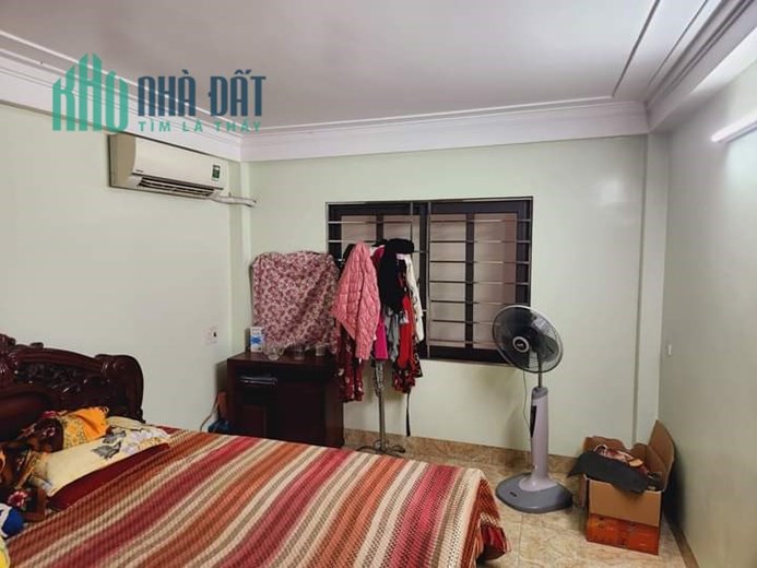 Bán Nhà Mặt Phố Hoa Bằng 54m2 x 4 tầng, Mặt Phố kinh doanh đỉnh cao, ô chờ thang máy, giá đầu tư